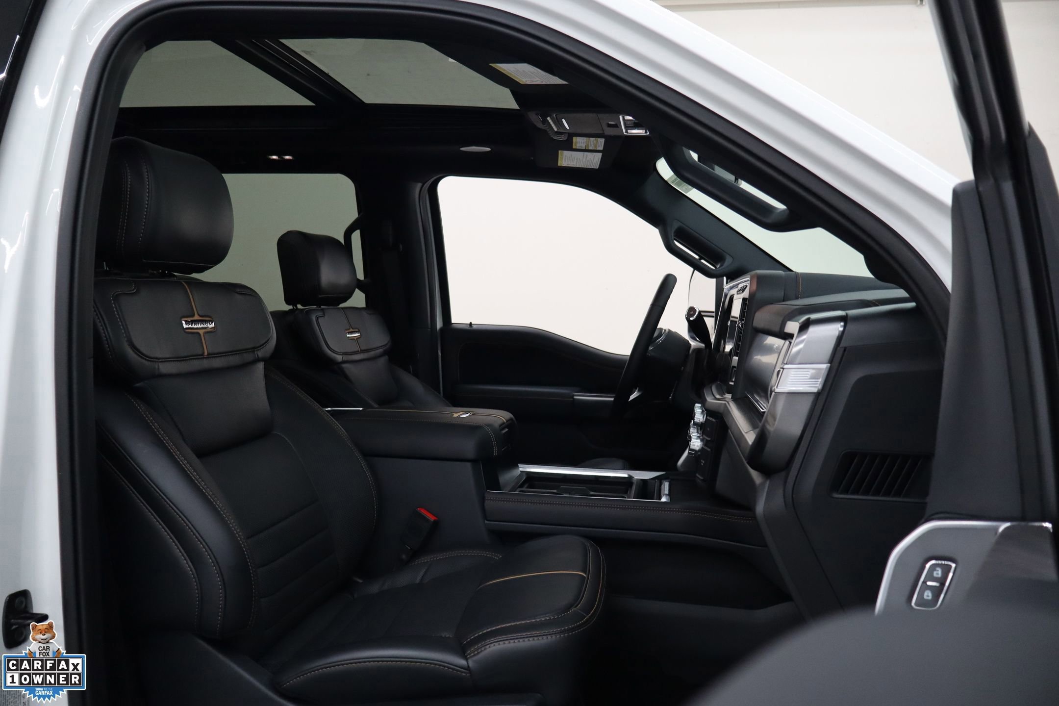 Certified 2024 Ford F450 Platinum w/ FX4 Off-Road Package image 32