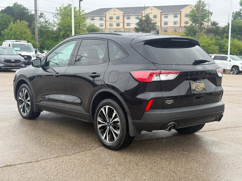 Certified 2021 Ford Escape SEL w/ SEL Stealth AWD Package image 9