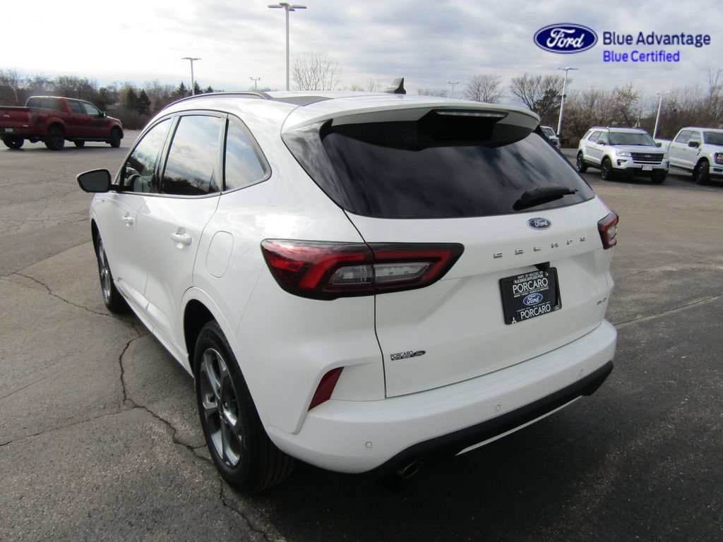 Certified 2023 Ford Escape ST-Line Select w/ Tech Pack #2 AWD/4WD video 3