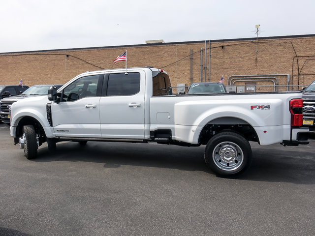 Certified 2026 Ford F450 Platinum w/ FX4 Off-Road Package AWD/4WD image 5