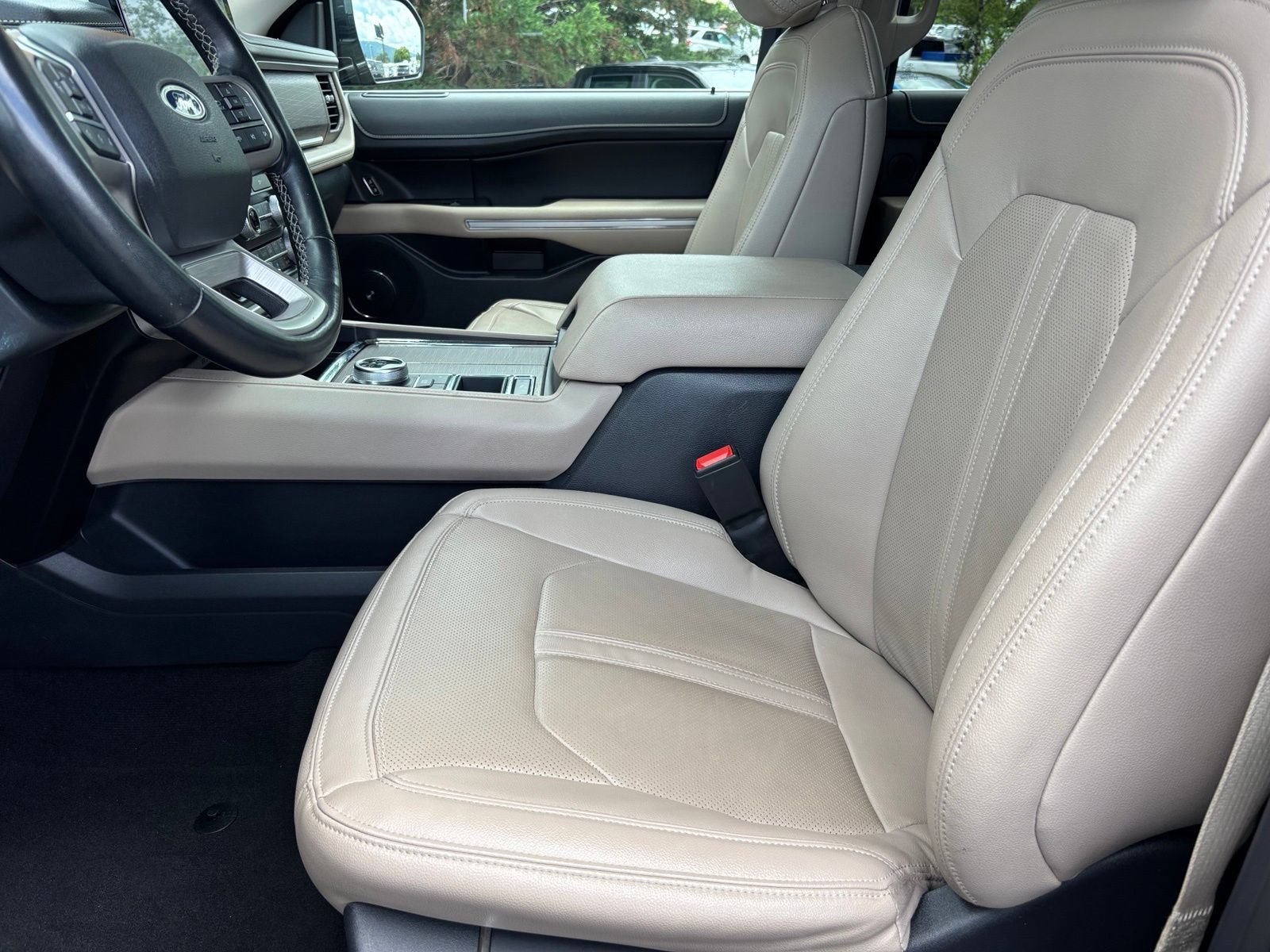 Certified 2024 Ford Expedition Limited RWD image 14