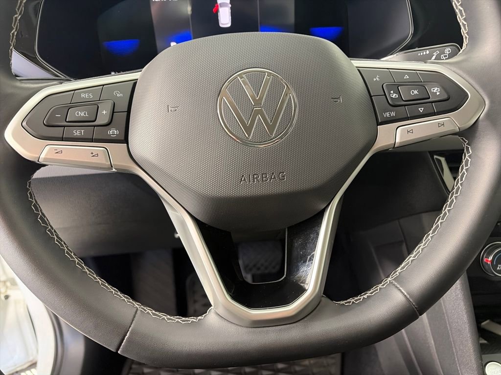 Used 2022 Volkswagen Taos SE image 16