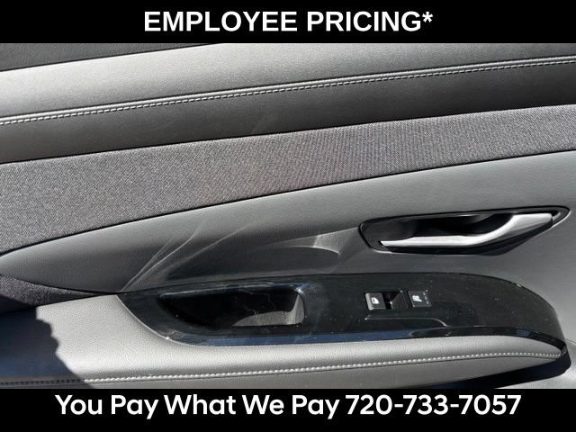 Used 2025 Hyundai Tucson Limited AWD/4WD image 16