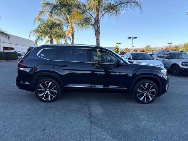 Used 2024 Volkswagen Atlas SEL Premium R-Line AWD/4WD image 5
