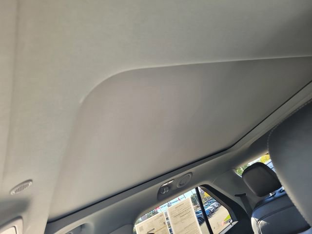 Certified 2022 Ford Explorer XLT w/ Equipment Group 202A image 20