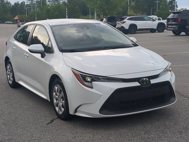 Used 2022 Toyota Corolla LE FWD image 1