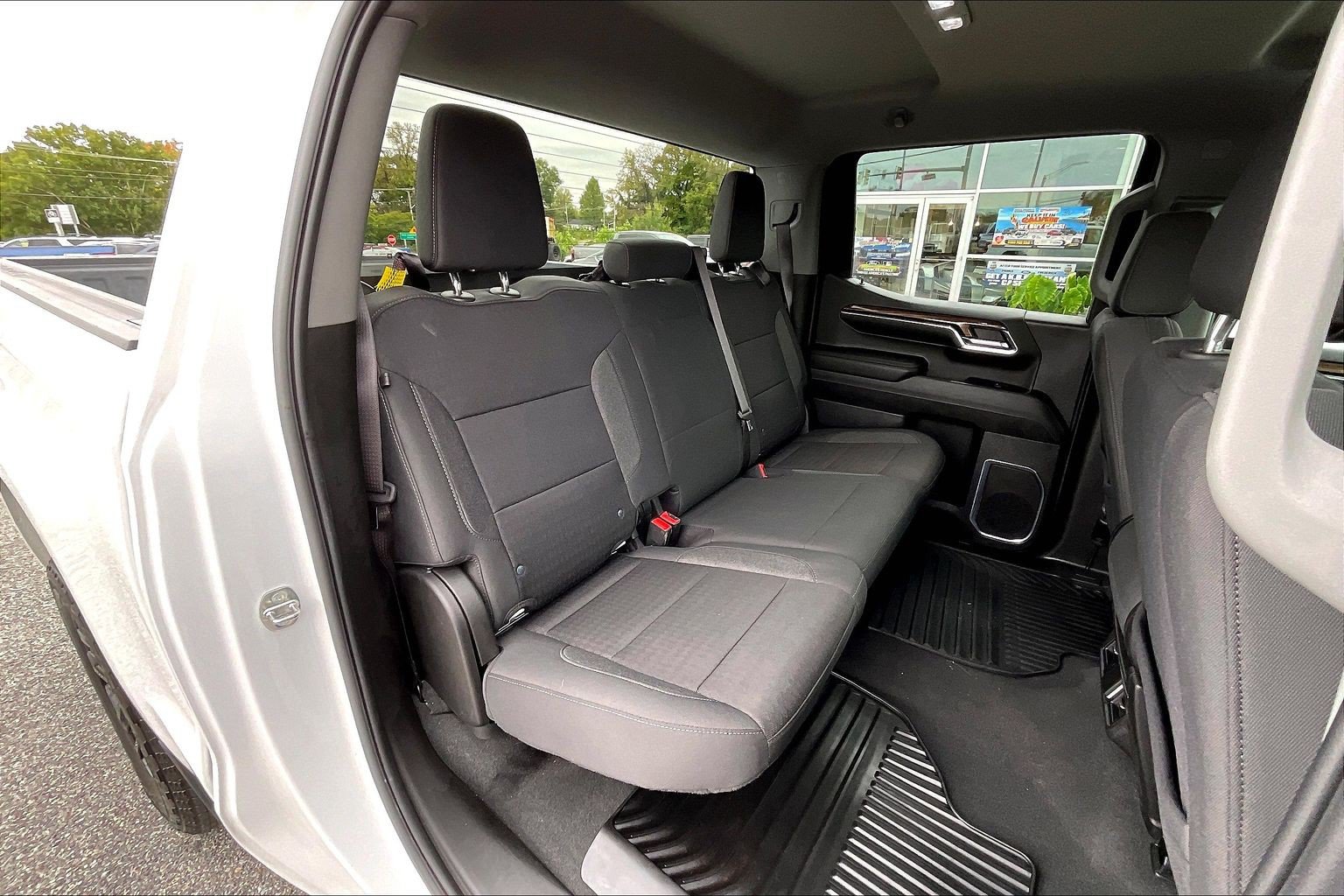 Used 2024 Chevrolet Silverado 1500 RST w/ Z71 Off-Road Package AWD/4WD image 27