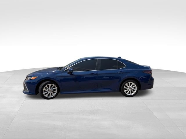Used 2024 Toyota Camry LE FWD image 3