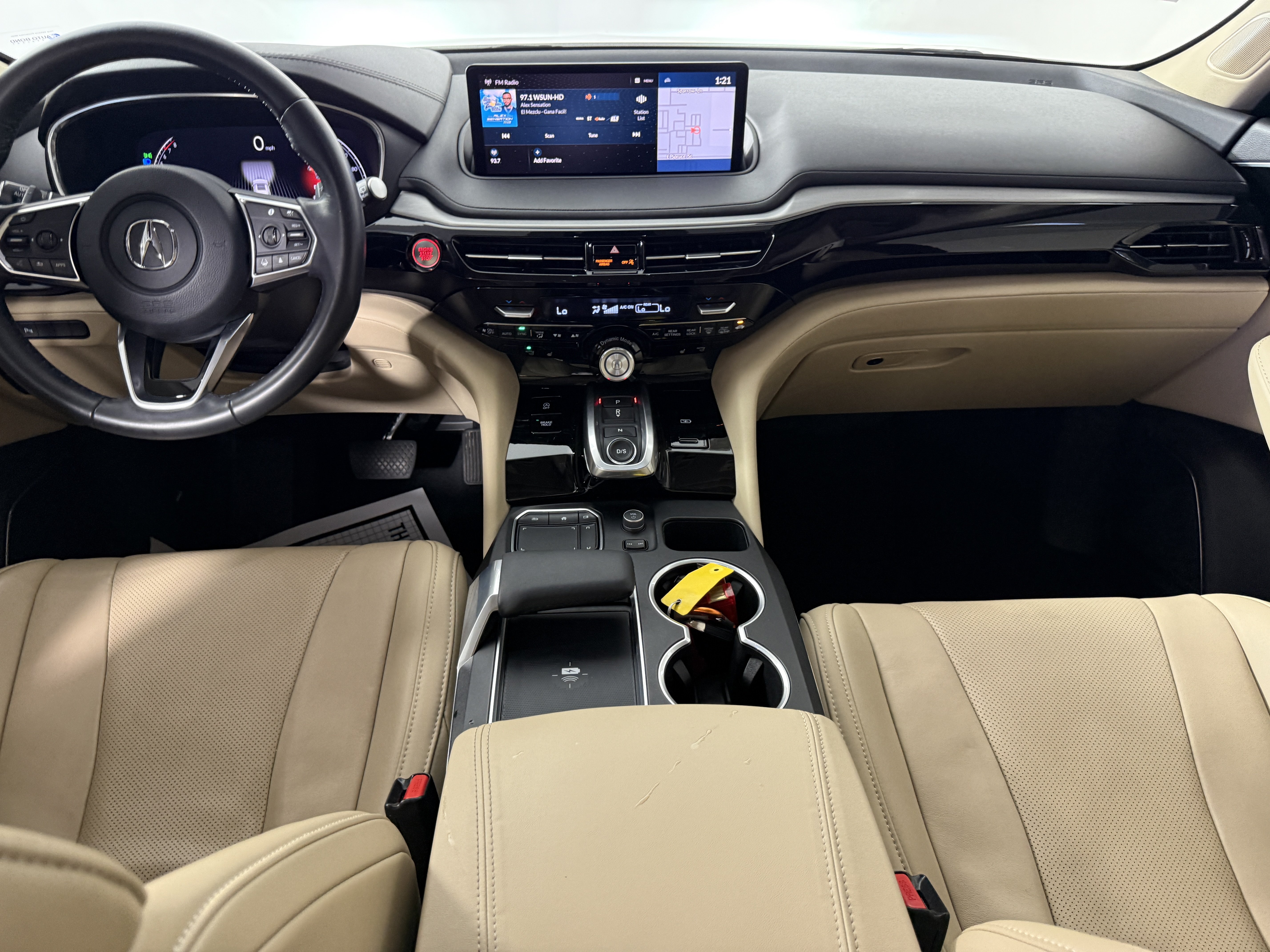 Used 2023 Acura MDX SH-AWD w/ Technology Package image 9