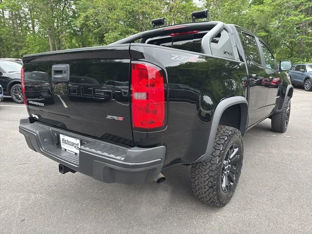 Used 2022 Chevrolet Colorado ZR2 w/ ZR2 Midnight Special Edition AWD/4WD image 5