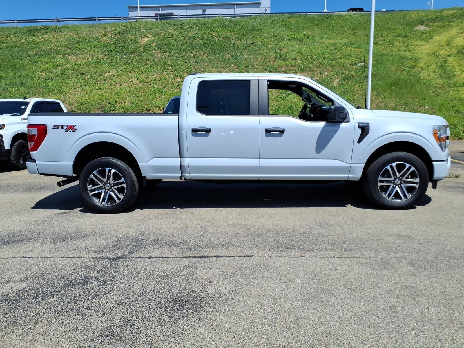 Certified 2022 Ford F150 XL w/ STX Appearance Package AWD/4WD image 6