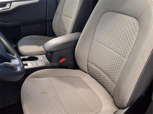 Certified 2020 Ford Escape SE image 11