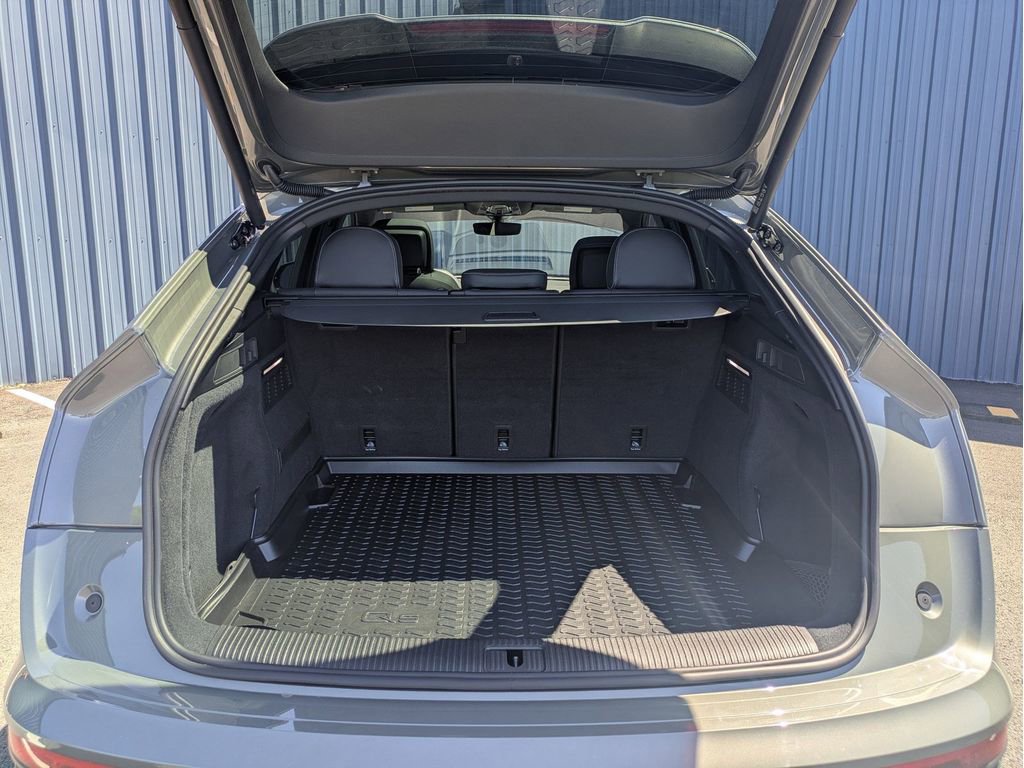 Used 2023 Audi Q5 2.0T Prestige image 8