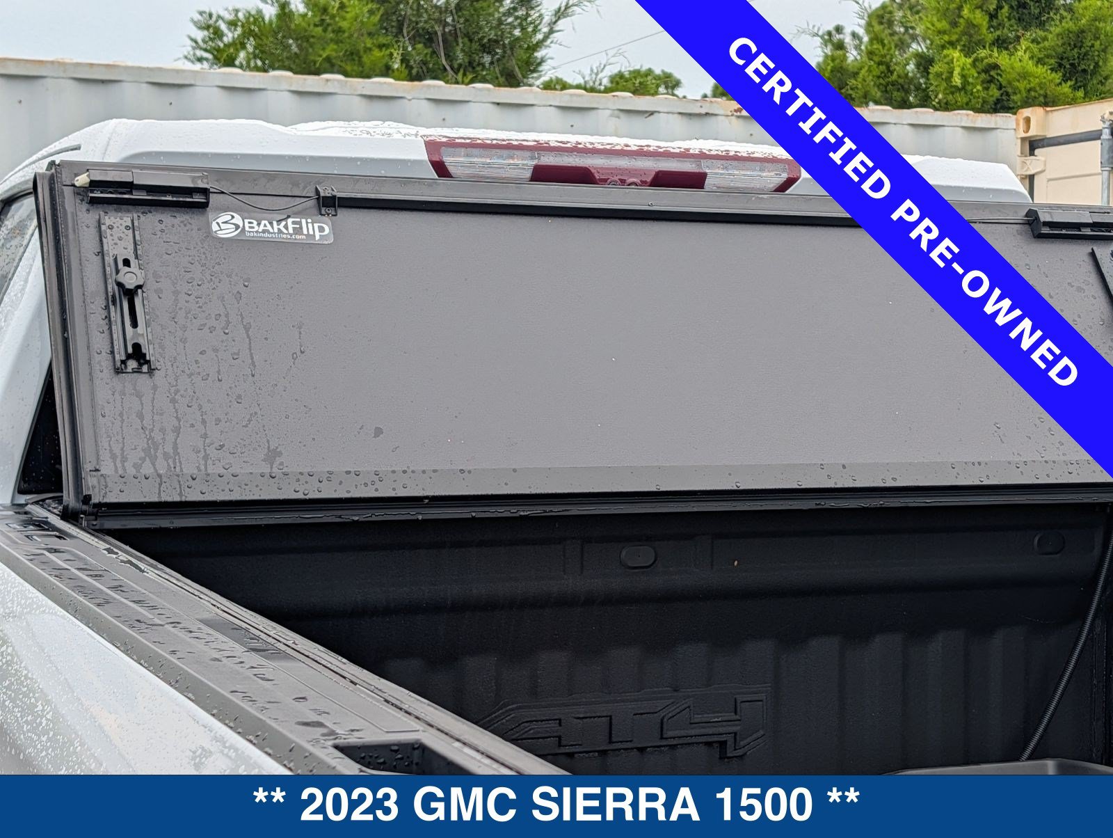 Used 2023 GMC Sierra 1500 AT4 w/ Technology Package AWD/4WD image 18