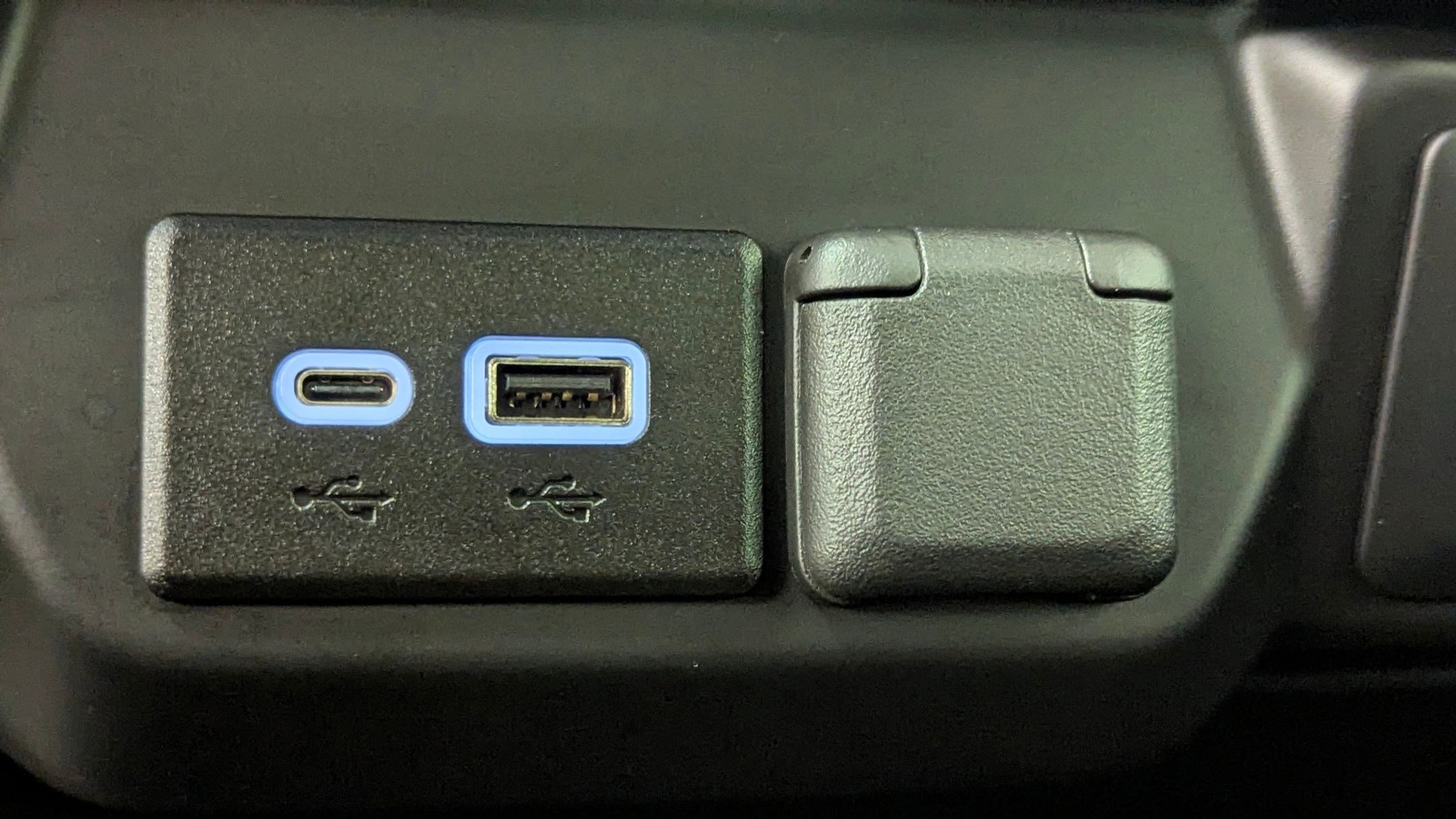 Used 2024 Chevrolet Silverado 1500 W/T w/ Trailering Package image 23