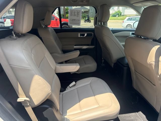 Certified 2023 Ford Explorer XLT w/ Equipment Group 202A AWD/4WD image 35