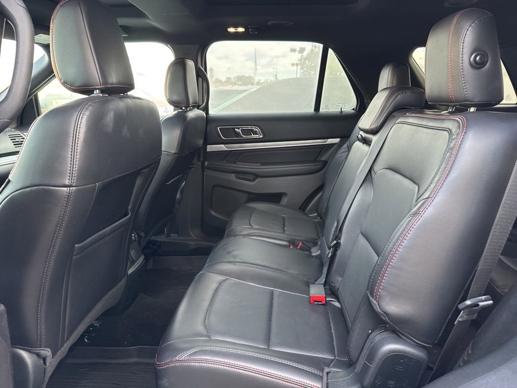 Certified 2018 Ford Explorer Sport image 15