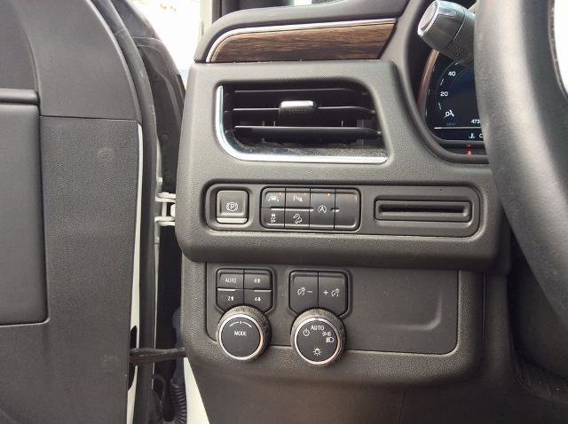 Used 2023 Chevrolet Suburban Premier image 23