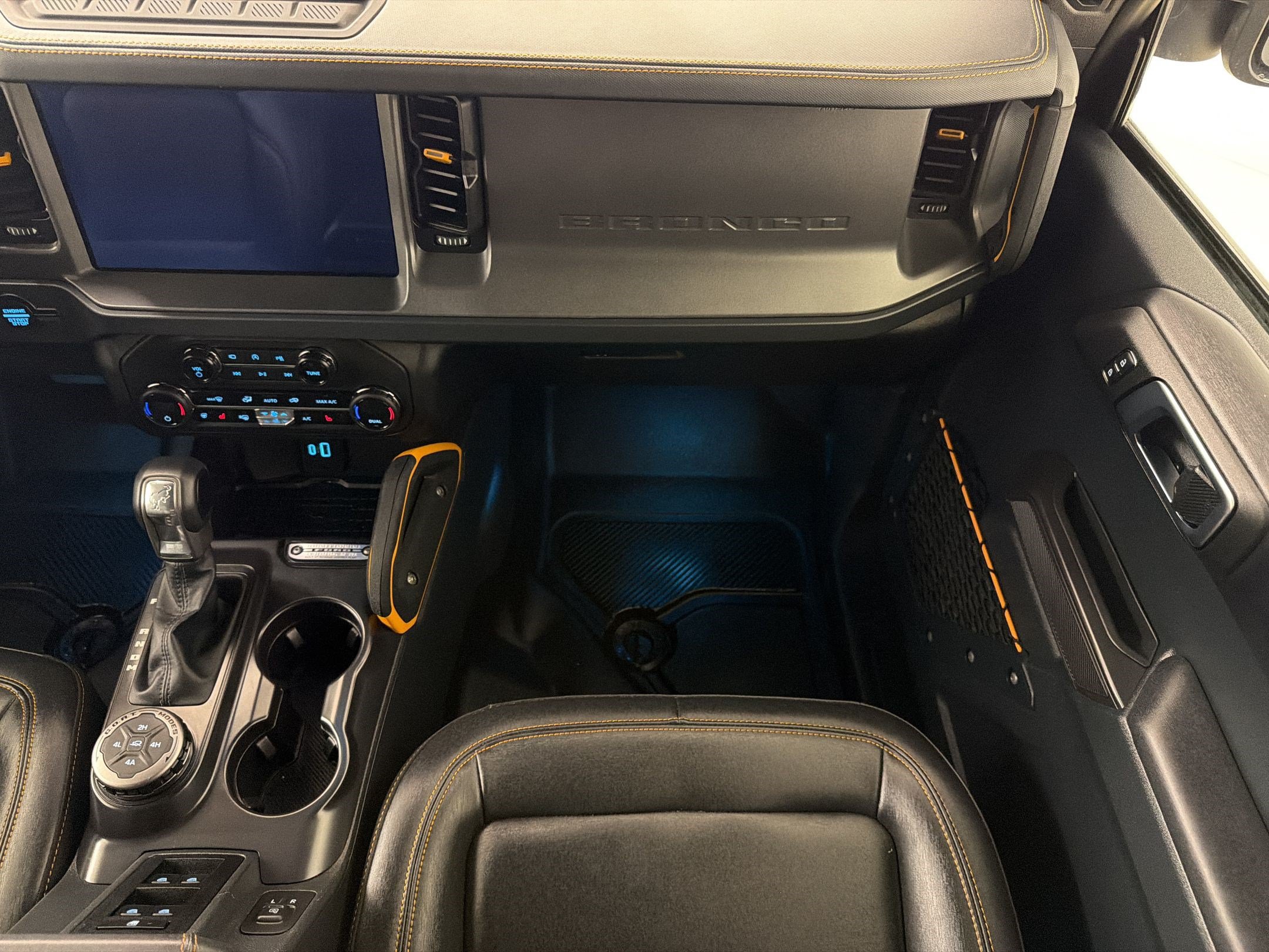Certified 2024 Ford Bronco Badlands AWD/4WD image 29