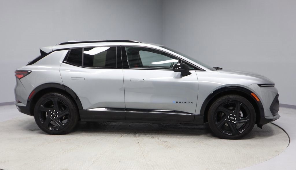 Used 2025 Chevrolet Equinox EV RS image 6