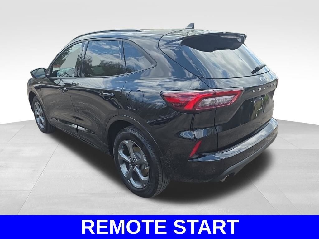 Certified 2024 Ford Escape ST-Line w/ Tech Pack #1 AWD/4WD image 11