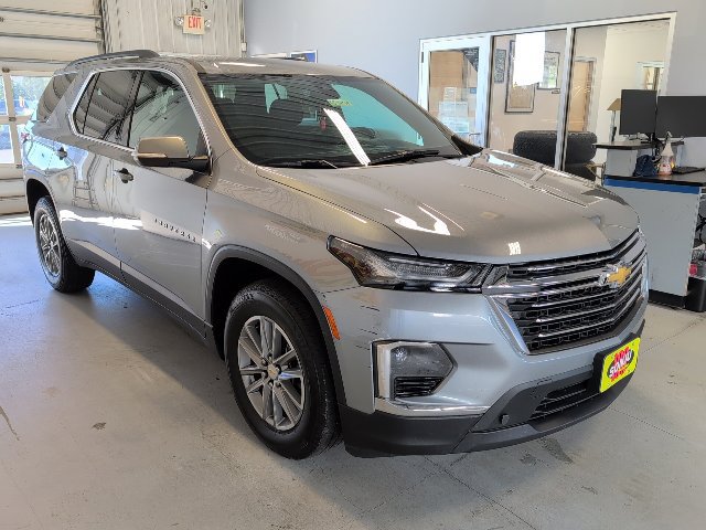 Used 2023 Chevrolet Traverse LT AWD/4WD image 7