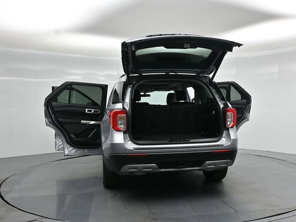 Certified 2023 Ford Explorer XLT w/ Equipment Group 202A AWD/4WD image 33