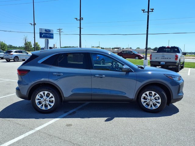 Certified 2023 Ford Escape Active w/ Tech Pack #2 AWD/4WD image 6