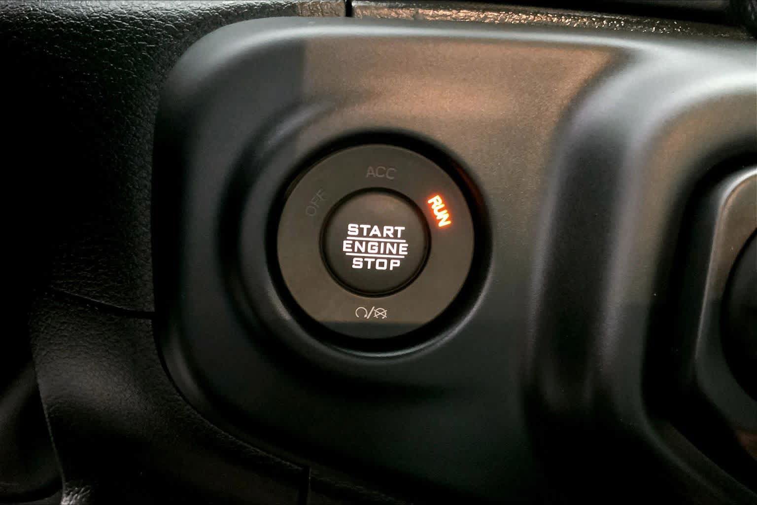 Used 2023 Jeep Wrangler Unlimited Sport AWD/4WD image 32