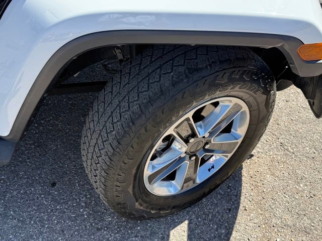 Used 2020 Jeep Wrangler Unlimited Sahara AWD/4WD image 10