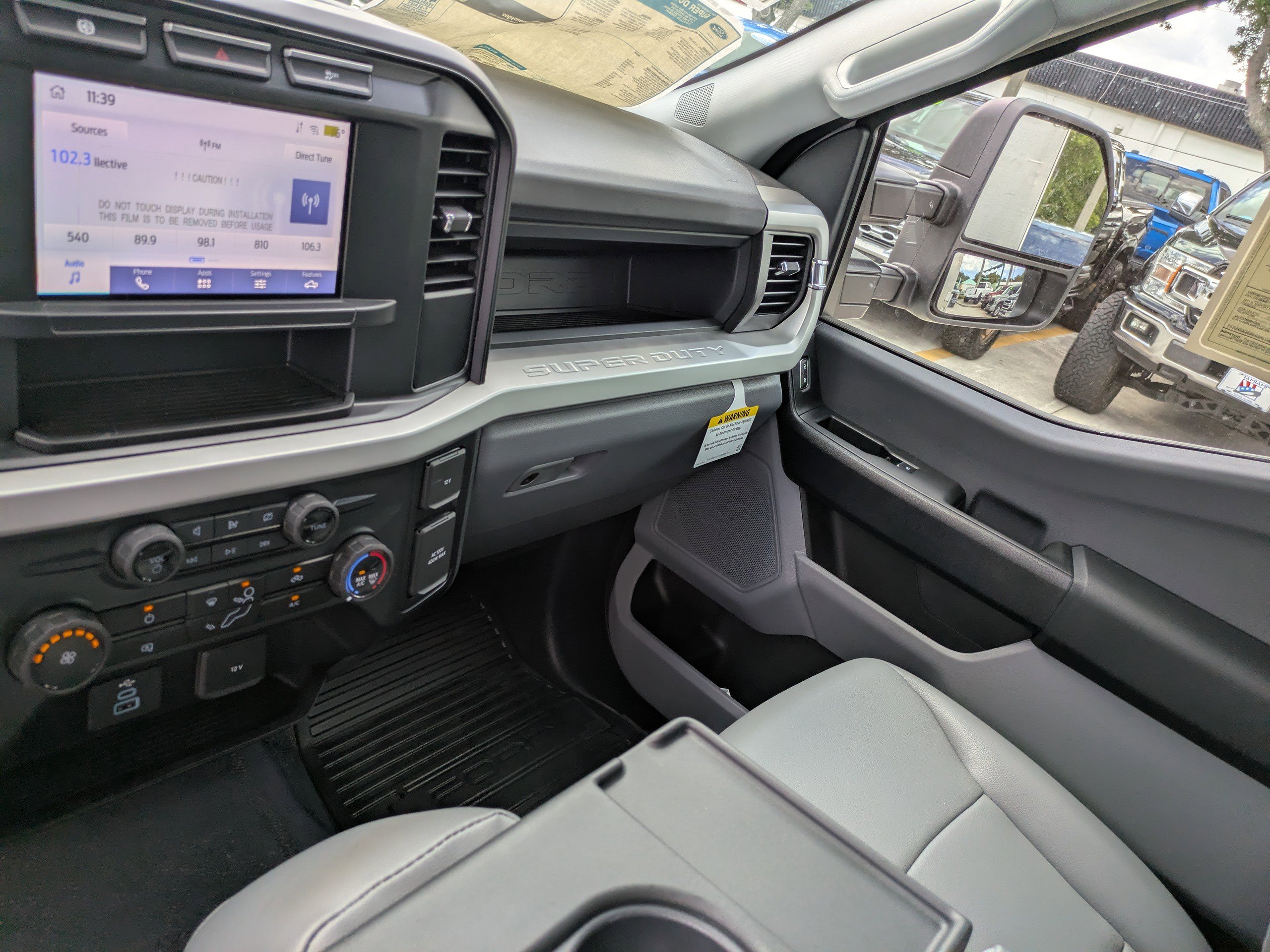 Certified 2024 Ford F550 4x4 Regular Cab Super Duty image 19