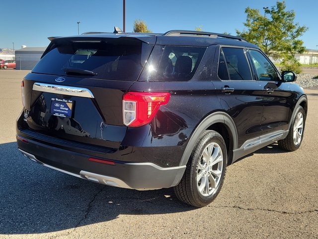 Certified 2022 Ford Explorer XLT w/ Equipment Group 202A RWD image 3
