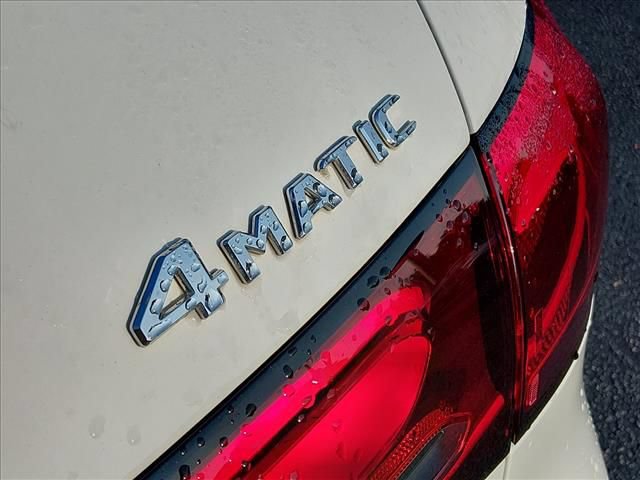 Used 2024 Mercedes-Benz GLC 300 4MATIC image 18
