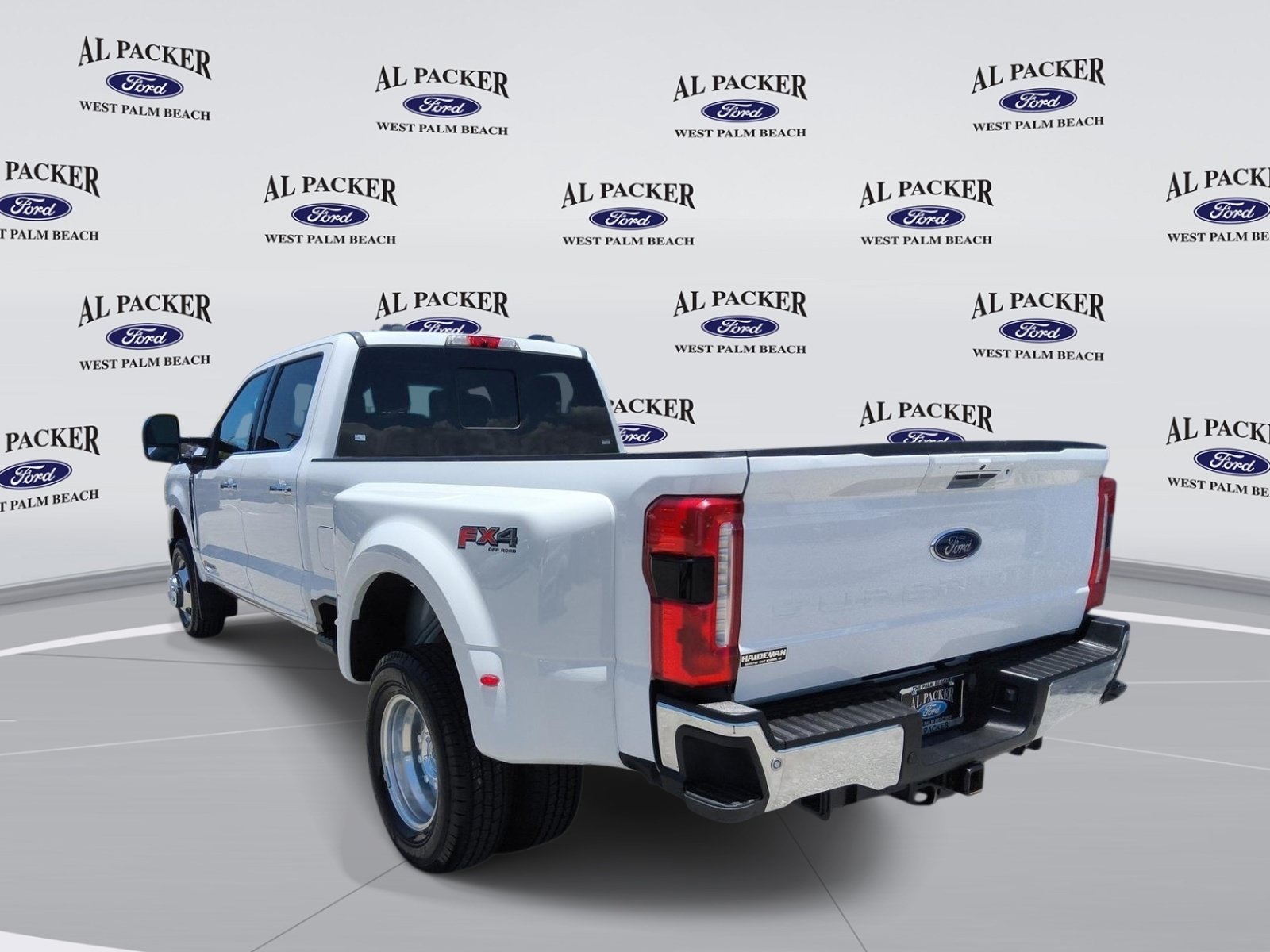 Certified 2024 Ford F350 Lariat w/ Lariat Ultimate Package AWD/4WD image 3