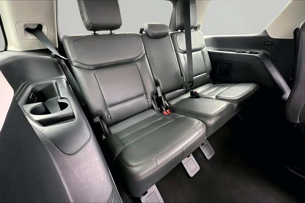 Certified 2025 Ford Expedition Active AWD/4WD image 28