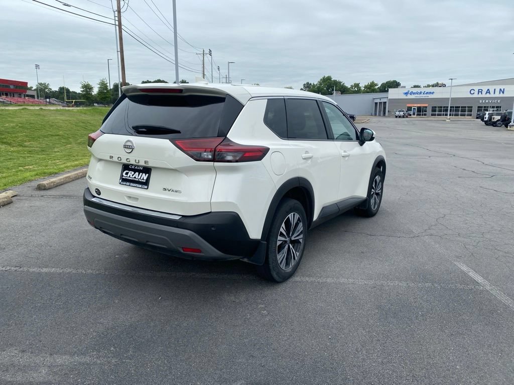 Used 2023 Nissan Rogue SV AWD/4WD image 7