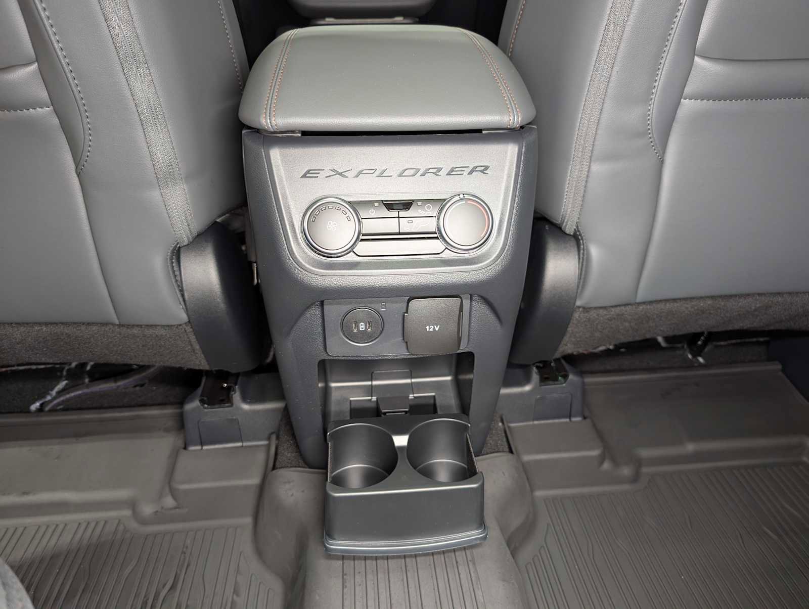Certified 2025 Ford Explorer Active w/ Active Comfort Package image 22