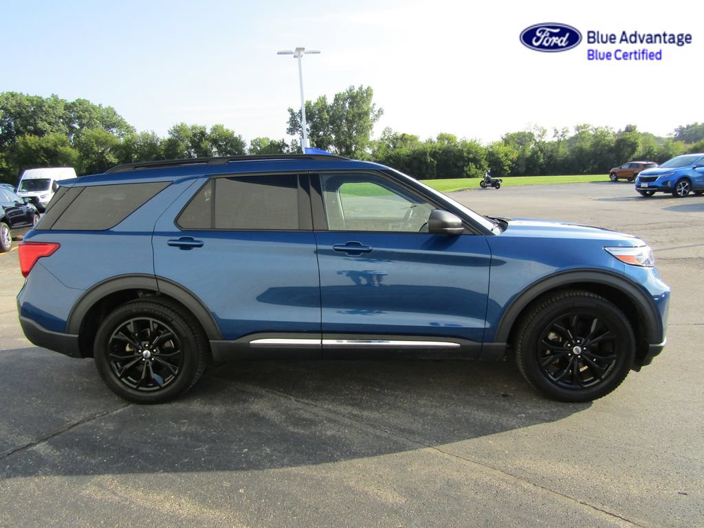 Certified 2022 Ford Explorer XLT w/ Equipment Group 202A AWD/4WD image 10
