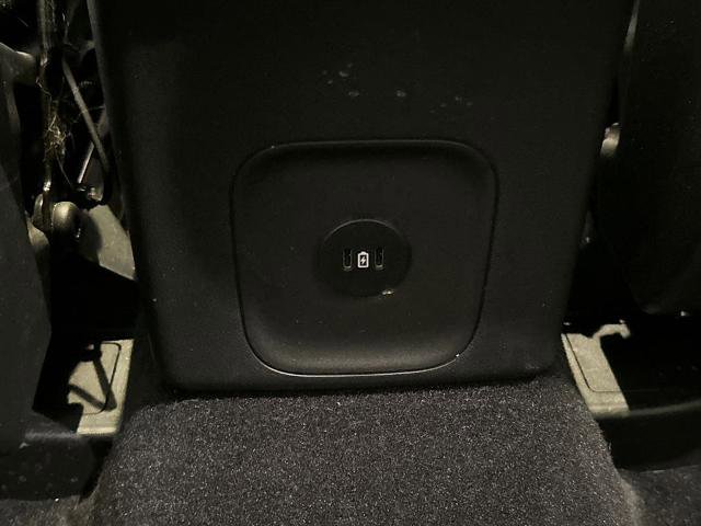 Certified 2025 Ford Escape SE w/ PHEV Premium Package image 30