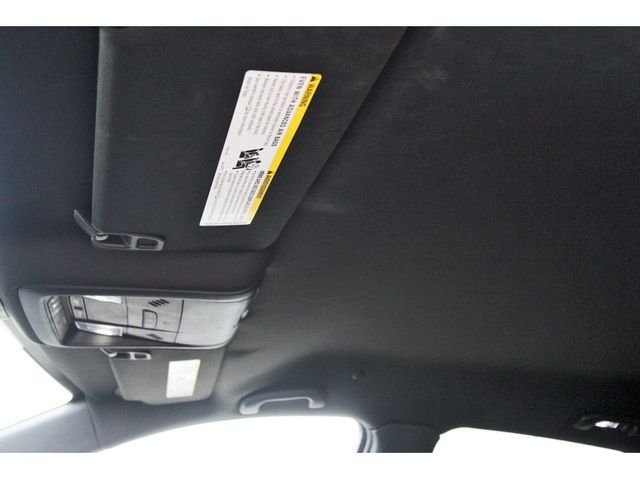 Used 2025 Cadillac XT5 Luxury FWD image 28