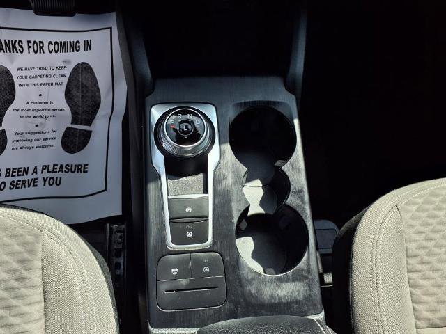 Certified 2022 Ford Escape SE w/ SE Sport Appearance Package image 13