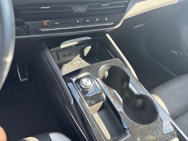 Used 2025 Buick Envision Sport Touring AWD/4WD image 27