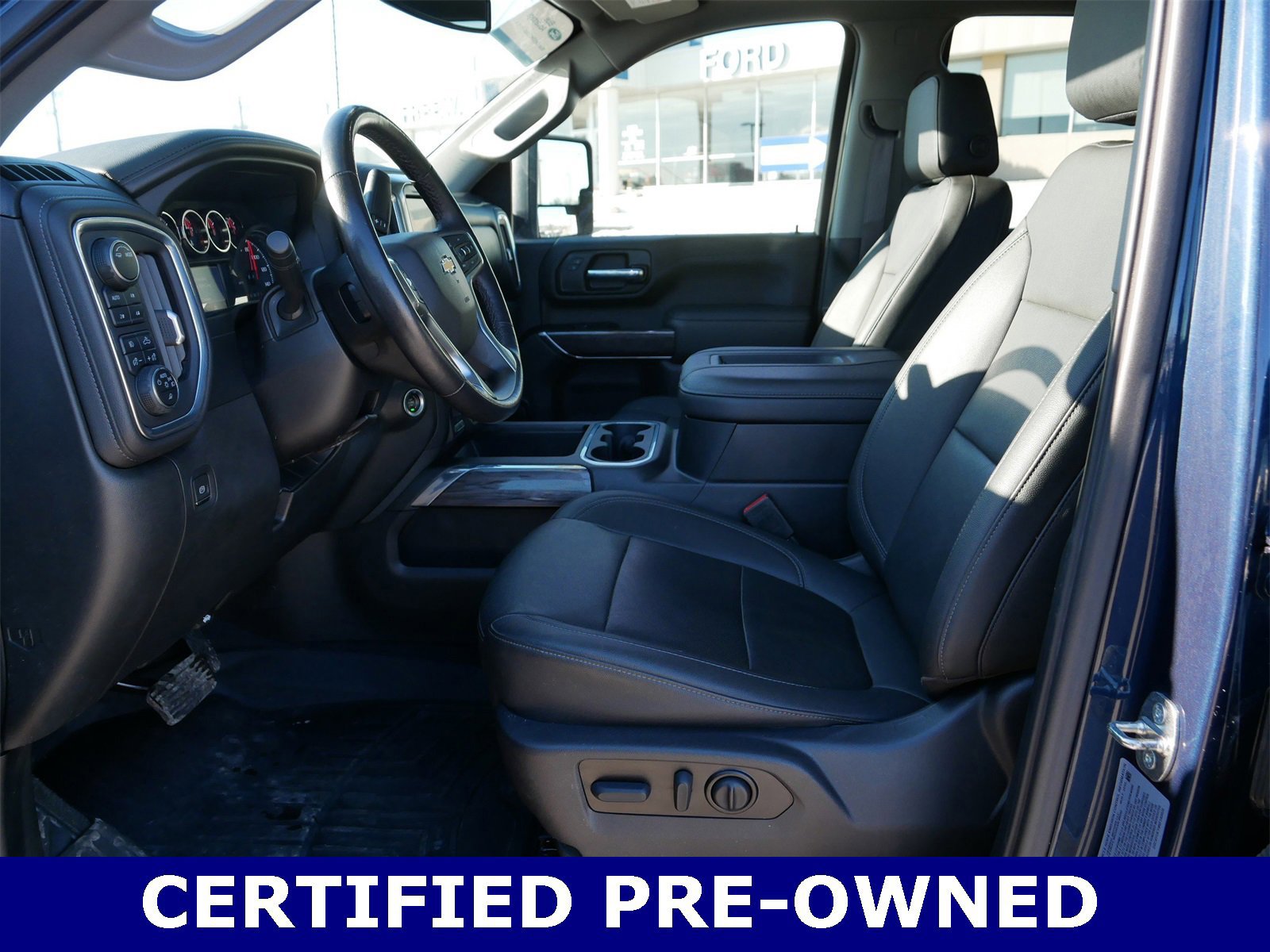 Used 2022 Chevrolet Silverado 3500 LTZ w/ LTZ Convenience Package image 12