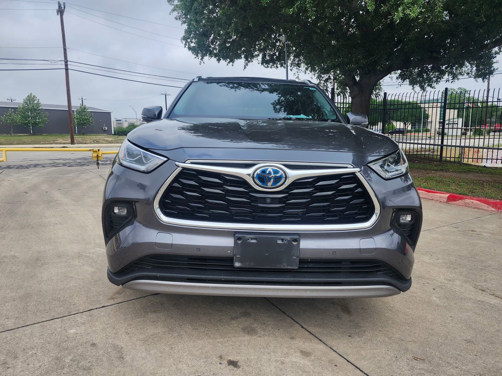 Used 2022 Toyota Highlander Platinum AWD/4WD image 8