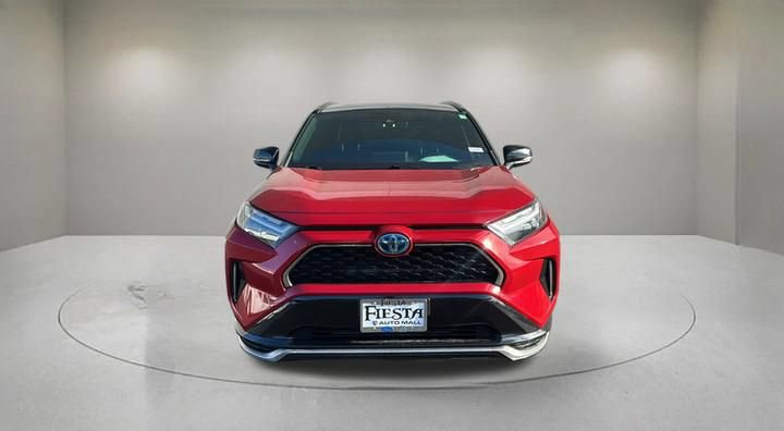 Used 2022 Toyota RAV4 XSE w/ Weather Package AWD/4WD image 2