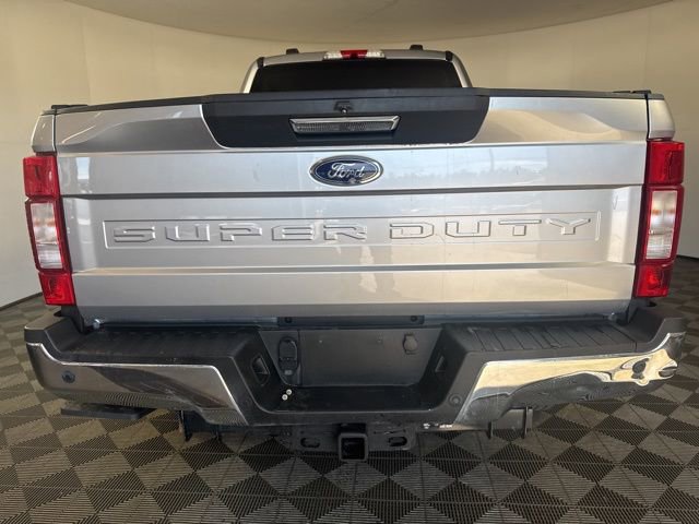 Certified 2020 Ford F250 XLT w/ XLT Premium Package AWD/4WD image 4