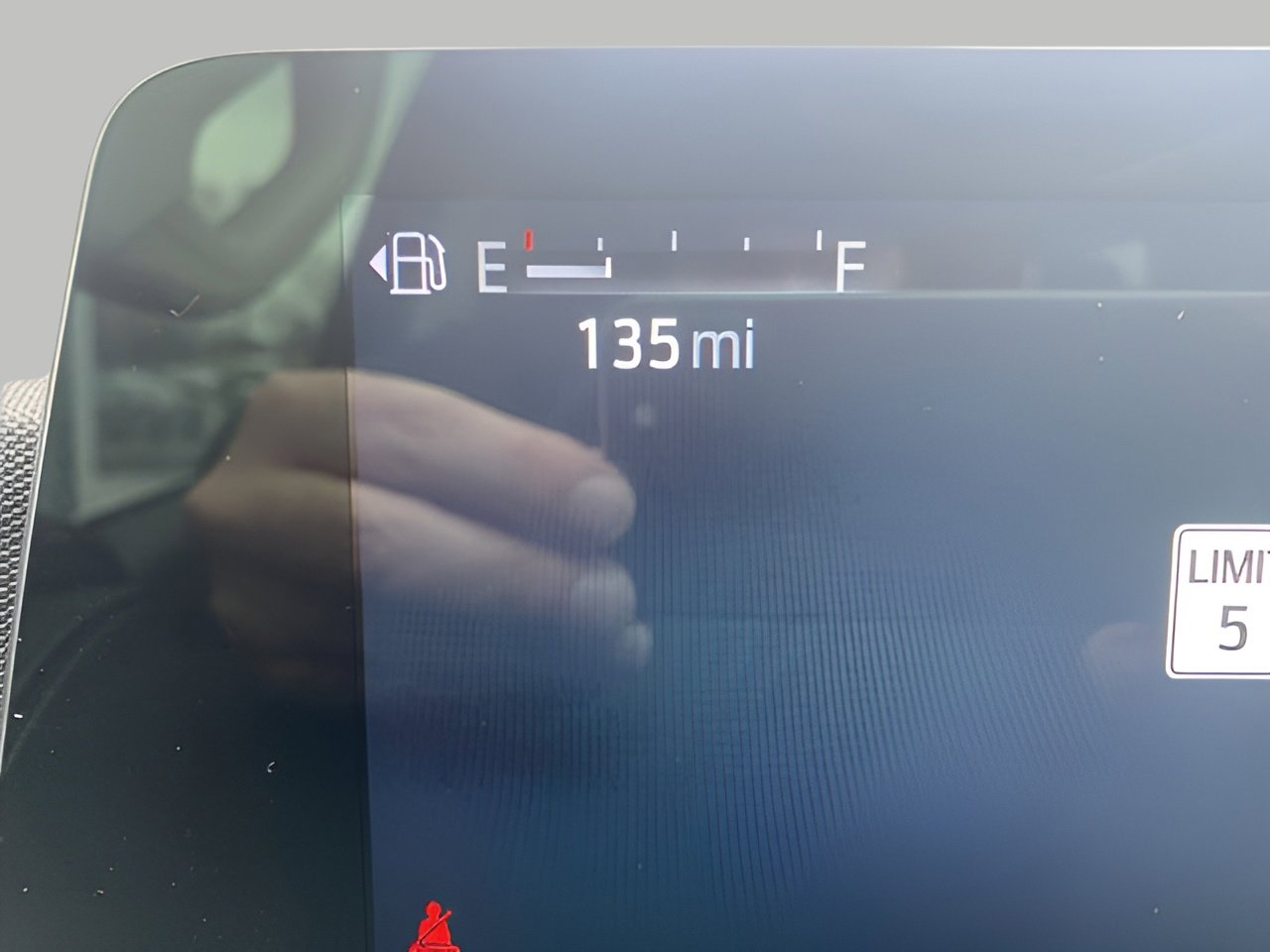 Certified 2025 Ford Expedition Max Platinum image 21