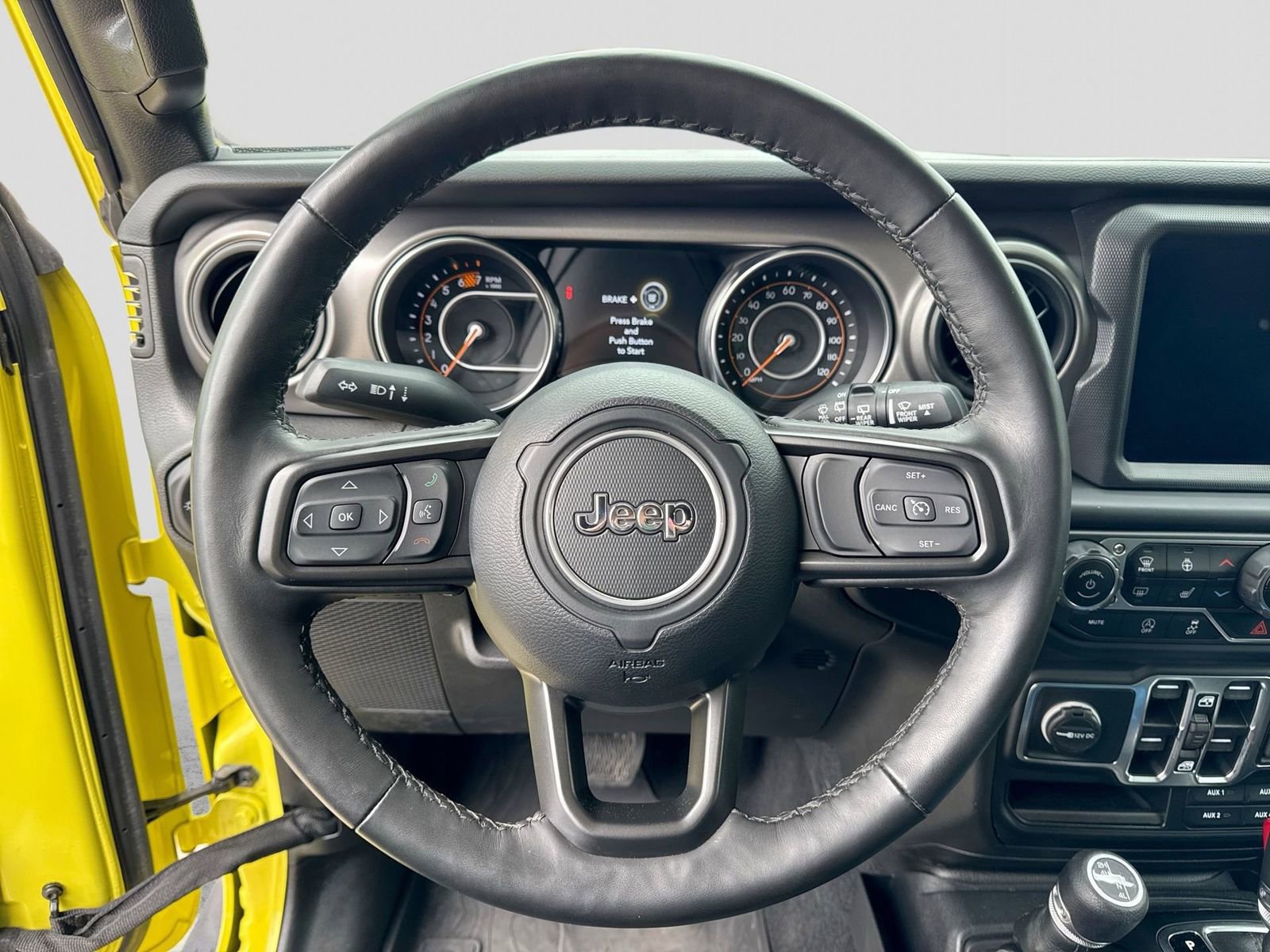 Used 2023 Jeep Wrangler Willys image 23