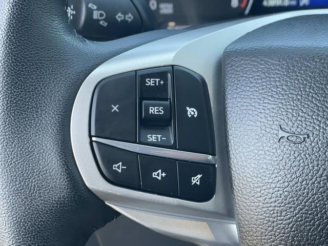 Certified 2023 Ford Explorer XLT image 9