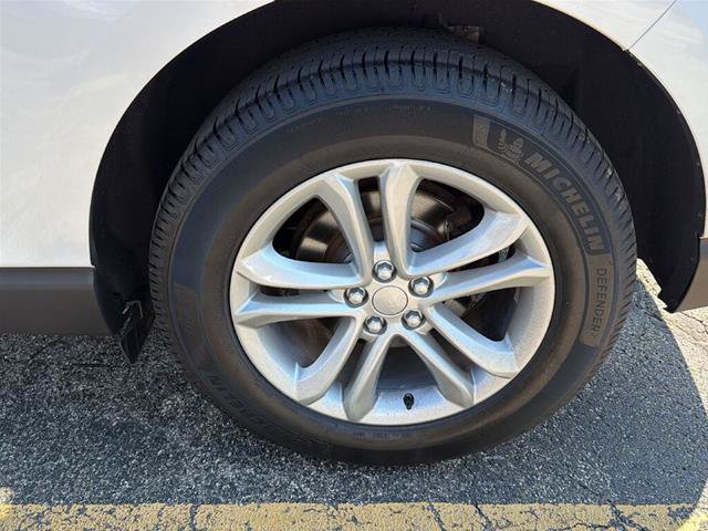 Certified 2018 Ford Edge SEL w/ Equipment Group 201A AWD/4WD image 3